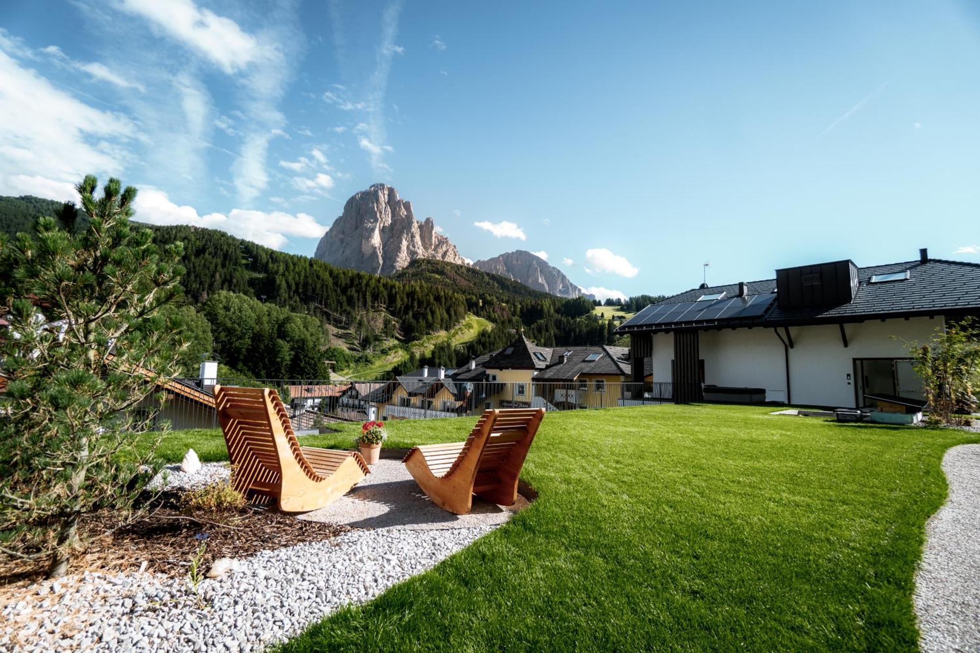 Anna Lodges Dolomites Santa Cristina Val Gardena ภายนอก รูปภาพ