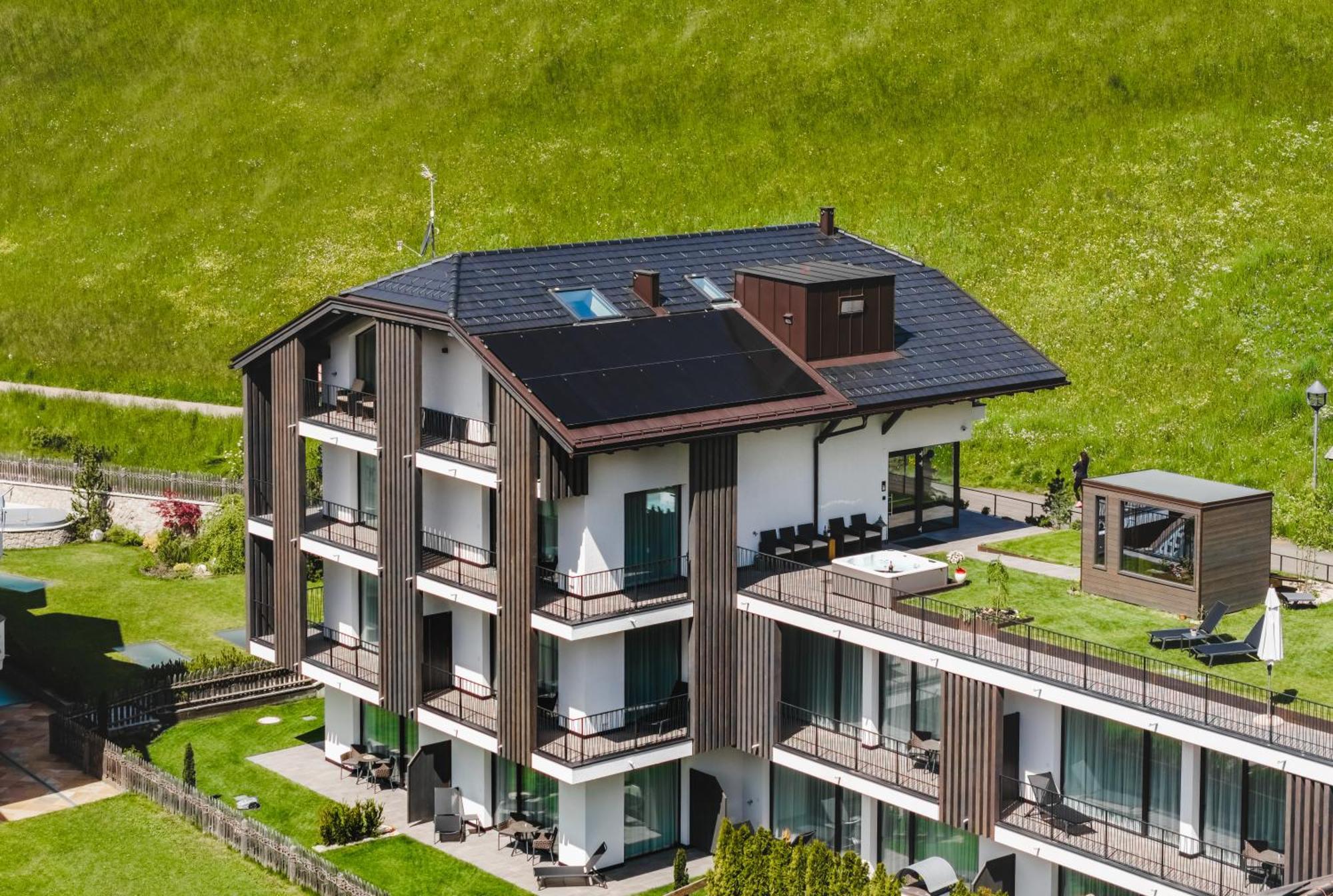 Anna Lodges Dolomites Santa Cristina Val Gardena ภายนอก รูปภาพ